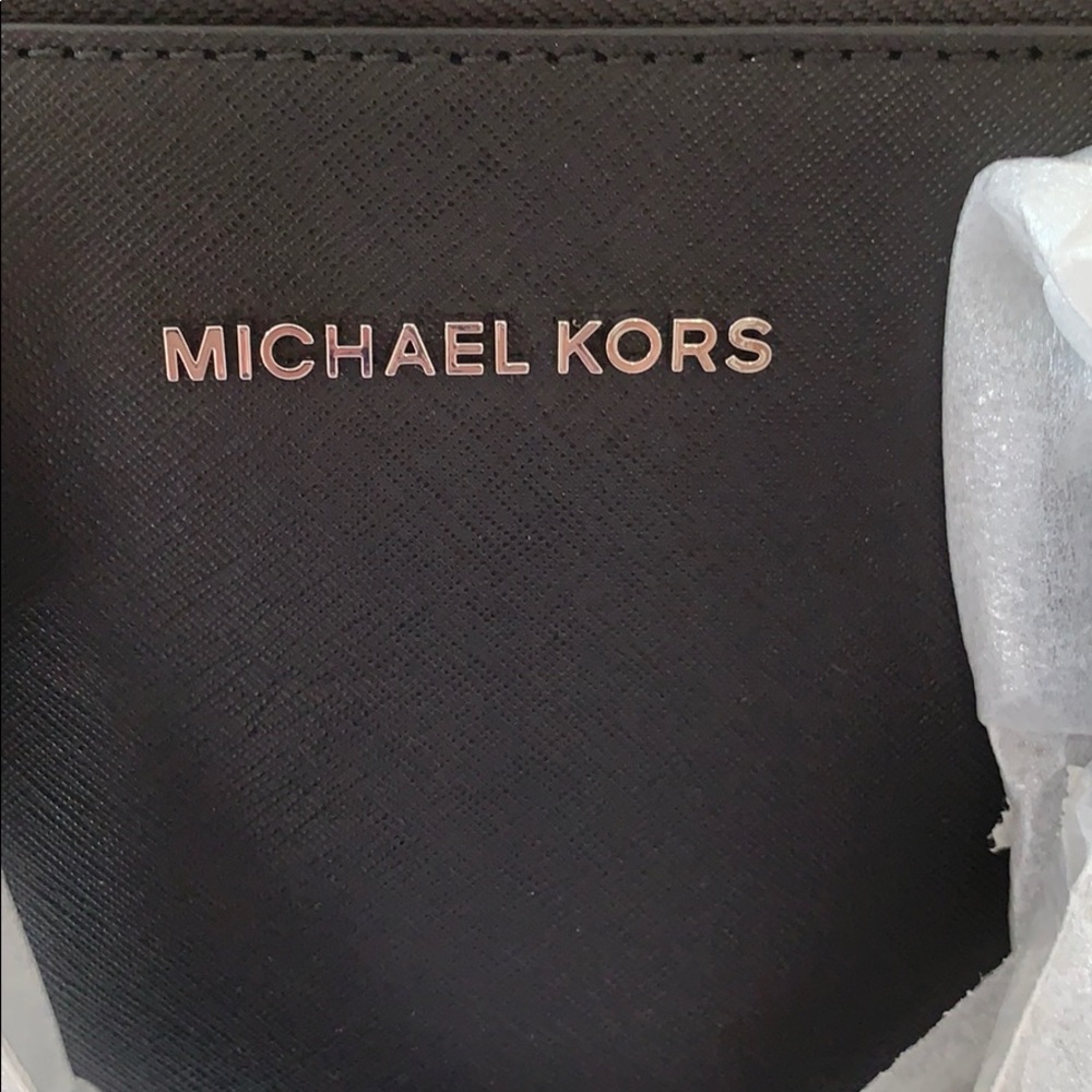 🔴SOLD OUT🔴 🎉HP- Michael Kors Ciara Satchel - Picture 2 of 16